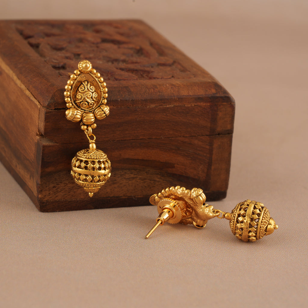 Stunning plain antique gold ball necklace set