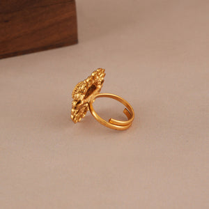 Antique gold floral ruby finger ring