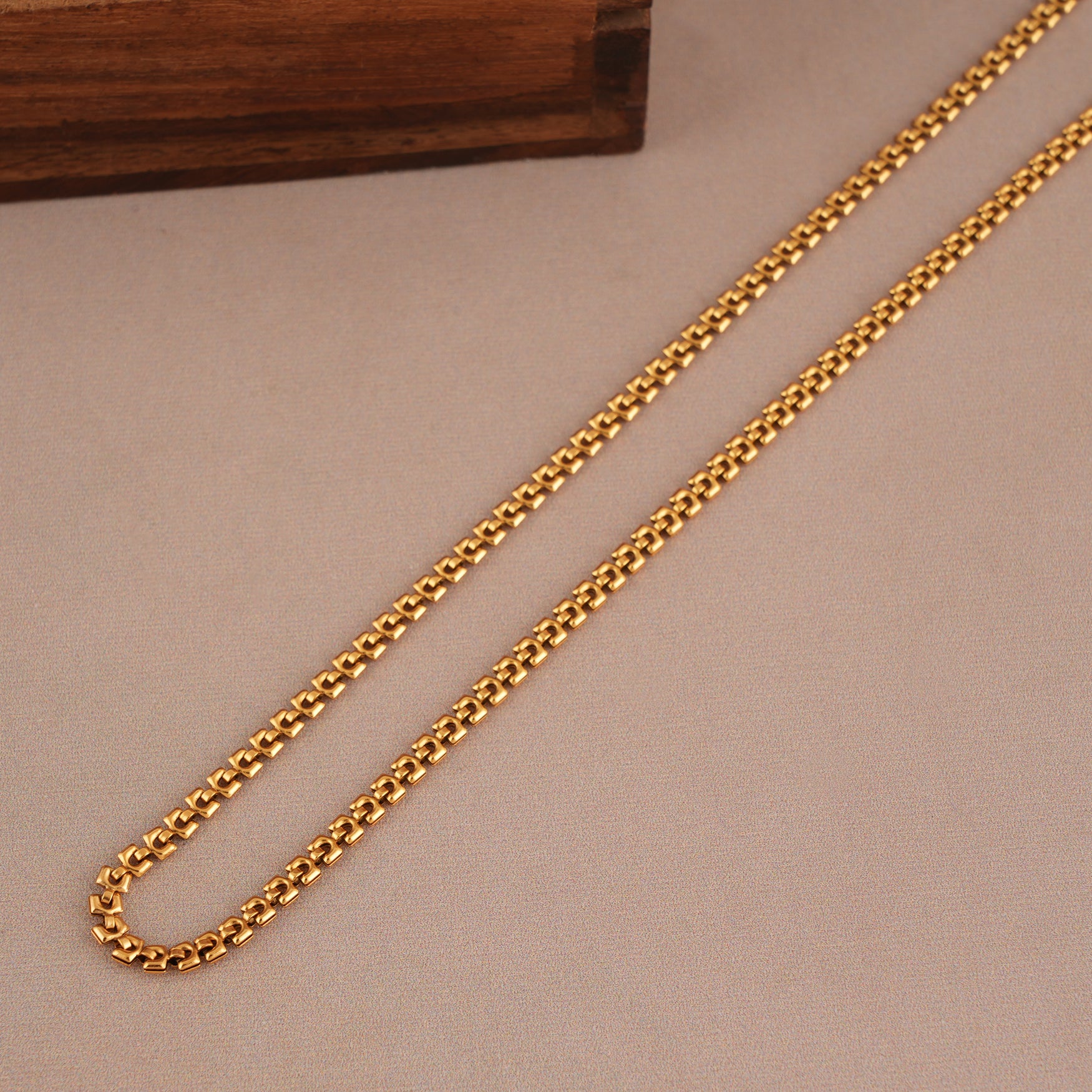 Antique gold plated cable chain