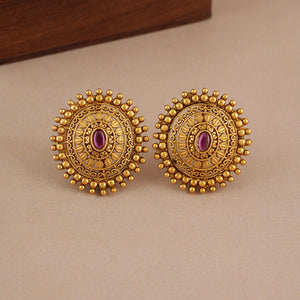Cute antique gold plated oval stud earring