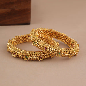 Stunning antique gold plated floral design bangle set
