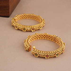 Stunning antique gold plated floral design bangle set