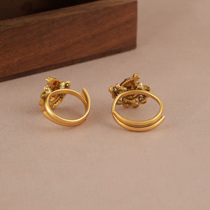 Cute floral antique gold plated toe ring