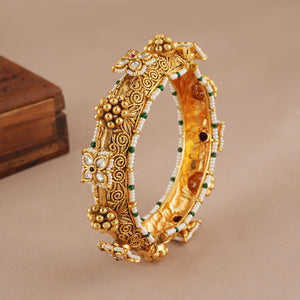 Gorgeous antique gold kundan kada bangle