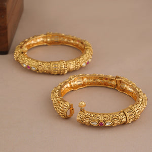 Amazing antique gold plated openable bangle set