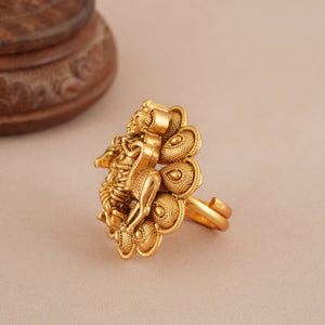 Stunning antique gold krishna finger ring