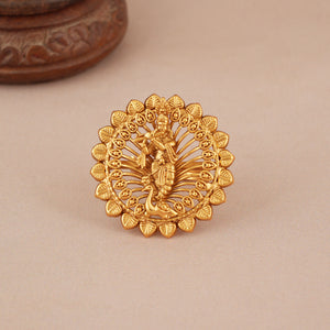 Round antique gold plain krishna finger ring