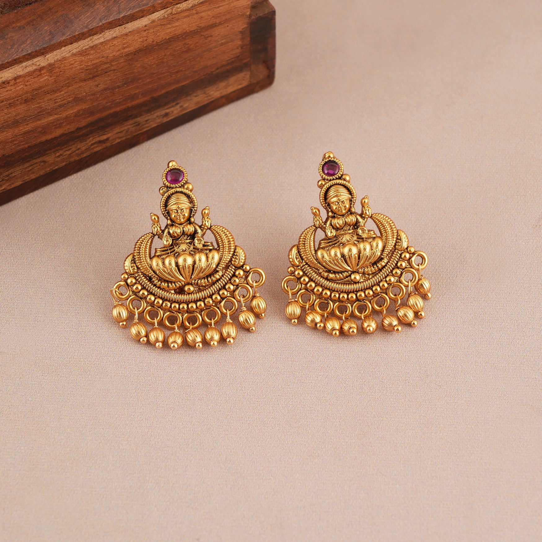 Cute plain antique gold maa lakshmi choker necklace set I Temple Jewellery