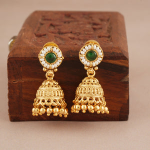 Stunning antique gold stone pendant set with earring