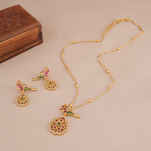 Cute gold plated stone bird pendant set