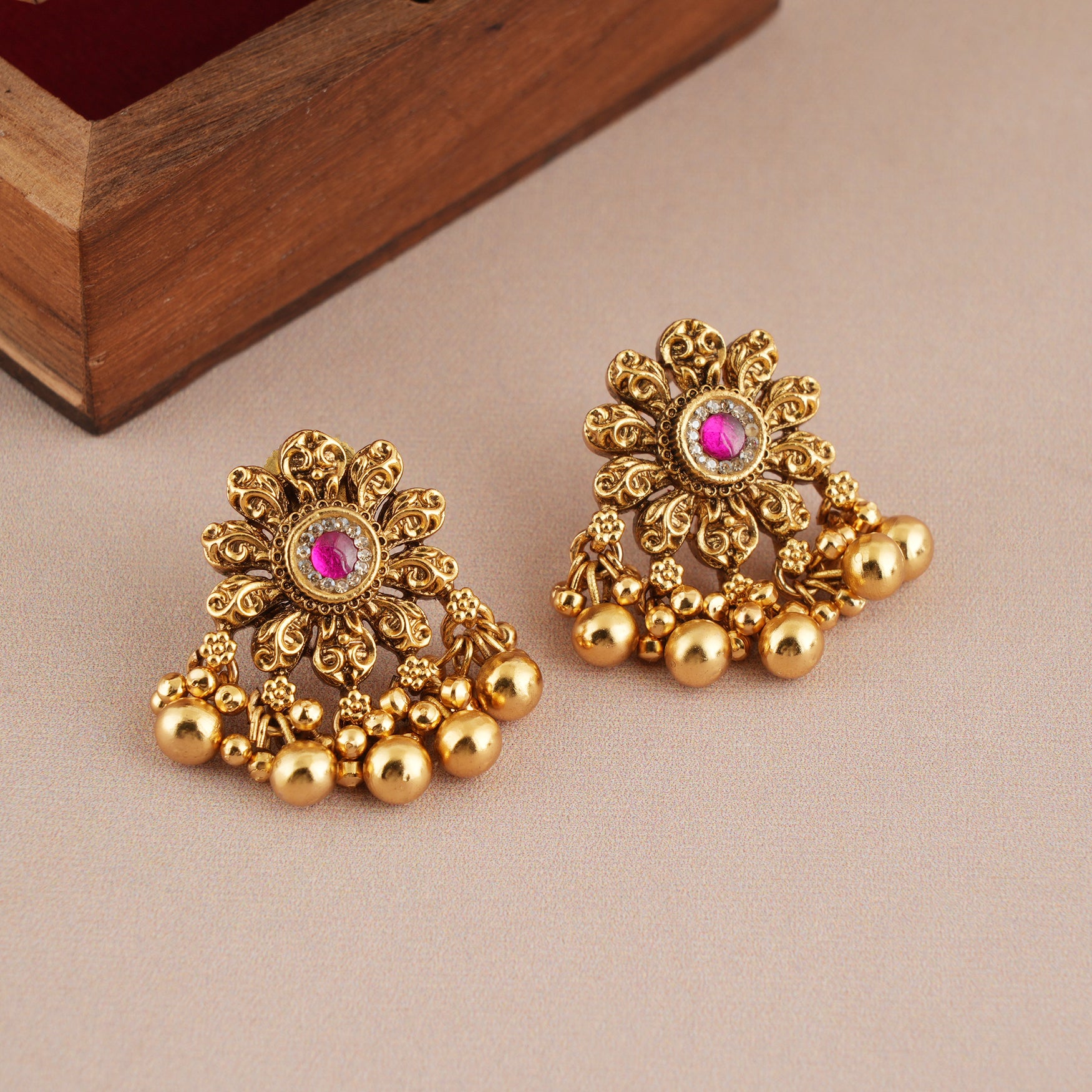 Cute antique gold ball stone earring