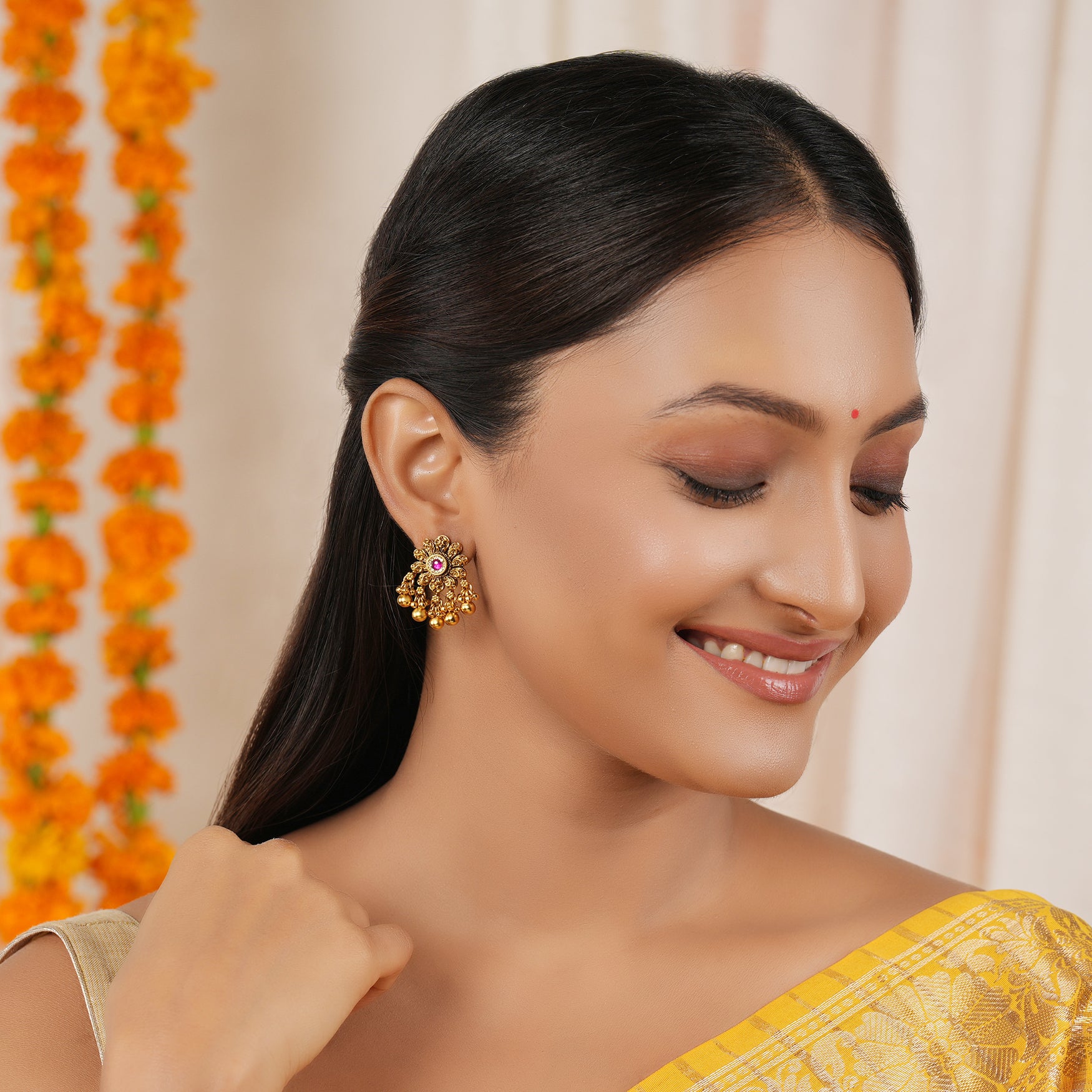 Cute antique gold ball stone earring
