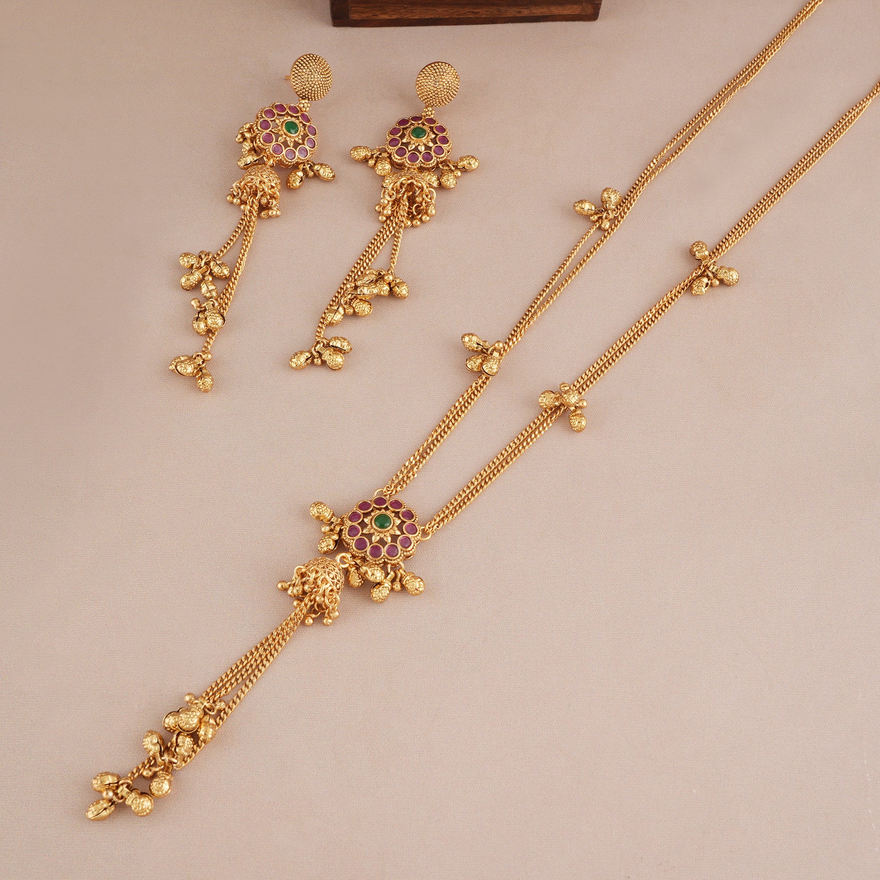 Amazing antique gold ruby pendant set with jhumka earring