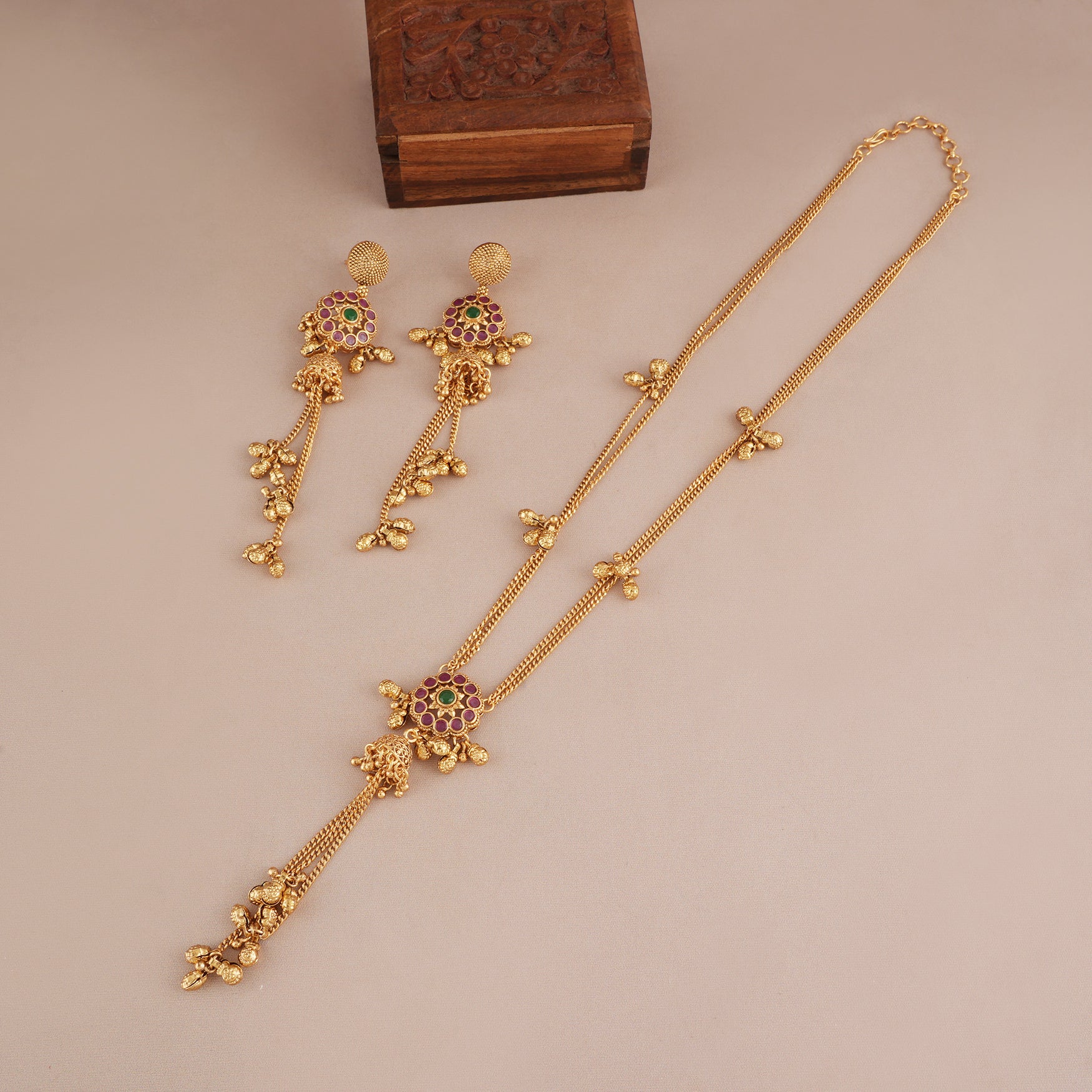Amazing antique gold ruby pendant set with jhumka earring