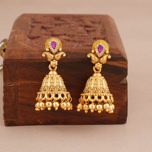 Cute antique gold multicolor stone pendant set