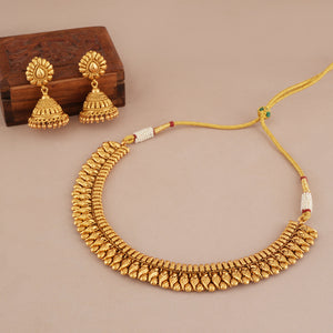 Amazing plain antique gold necklace set