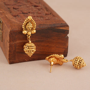 Beautiful plain antique gold necklace choker set