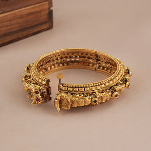 Stunning antique gold stone kada bangle
