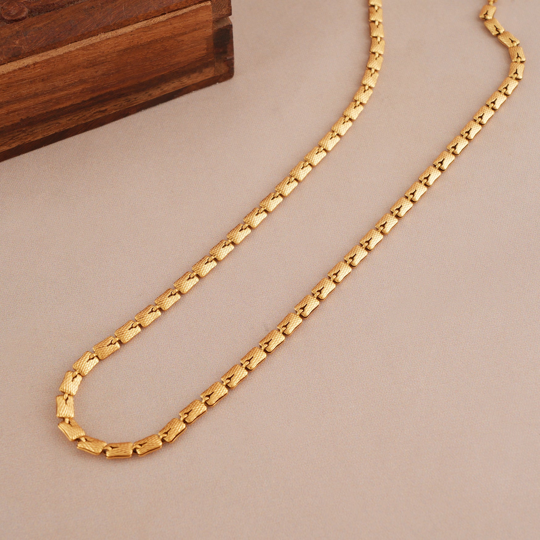 Elegant antique gold plated chain for women