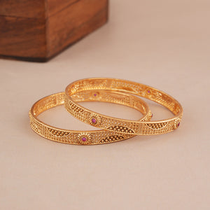 Stunning antique gold ruby traditional bangle set