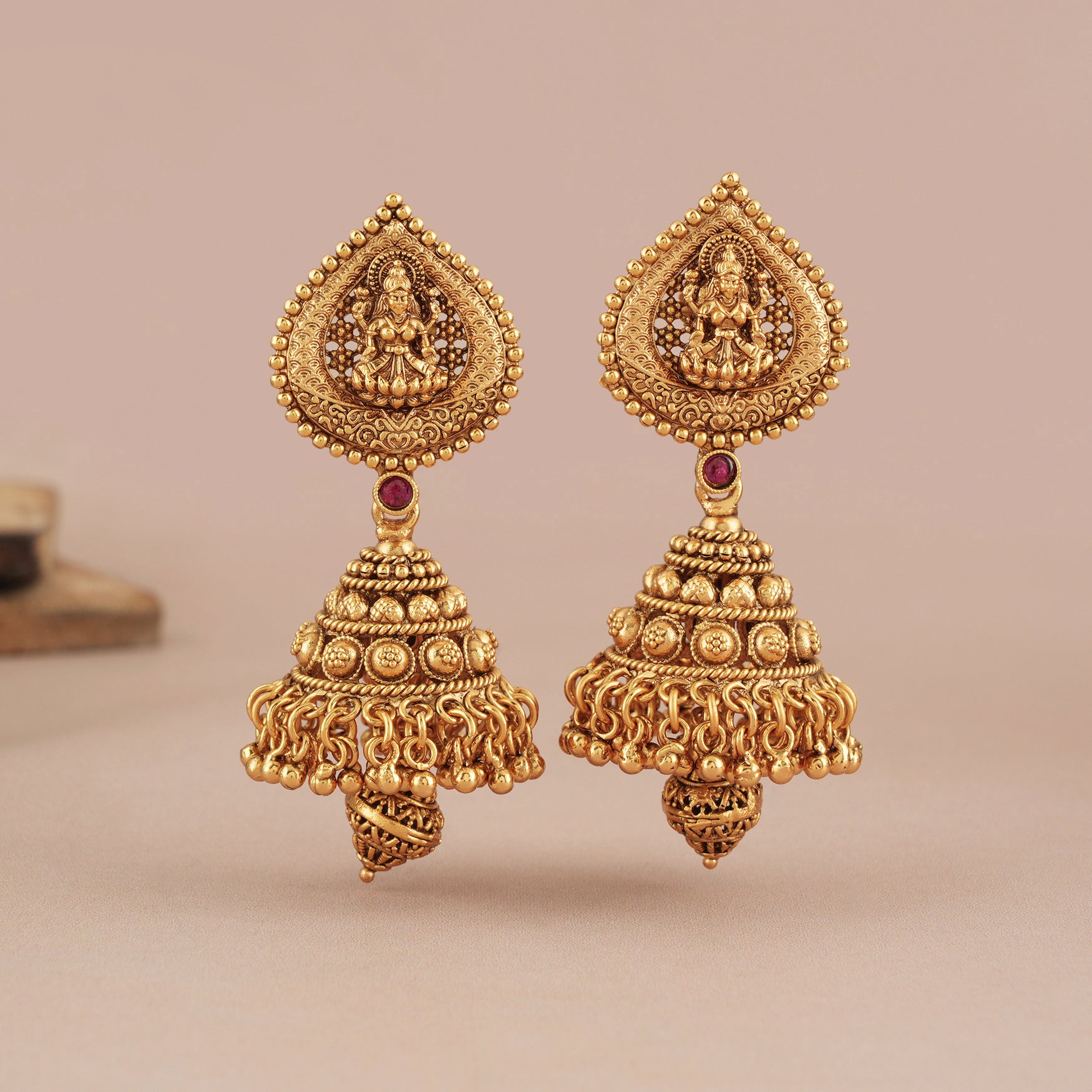 Long antique gold ma Lakshmi traditional necklace set