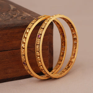 Amazing antique gold sleek bangle set