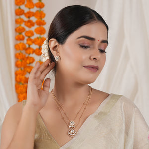 Stunning kundan layer gold plated pendant set