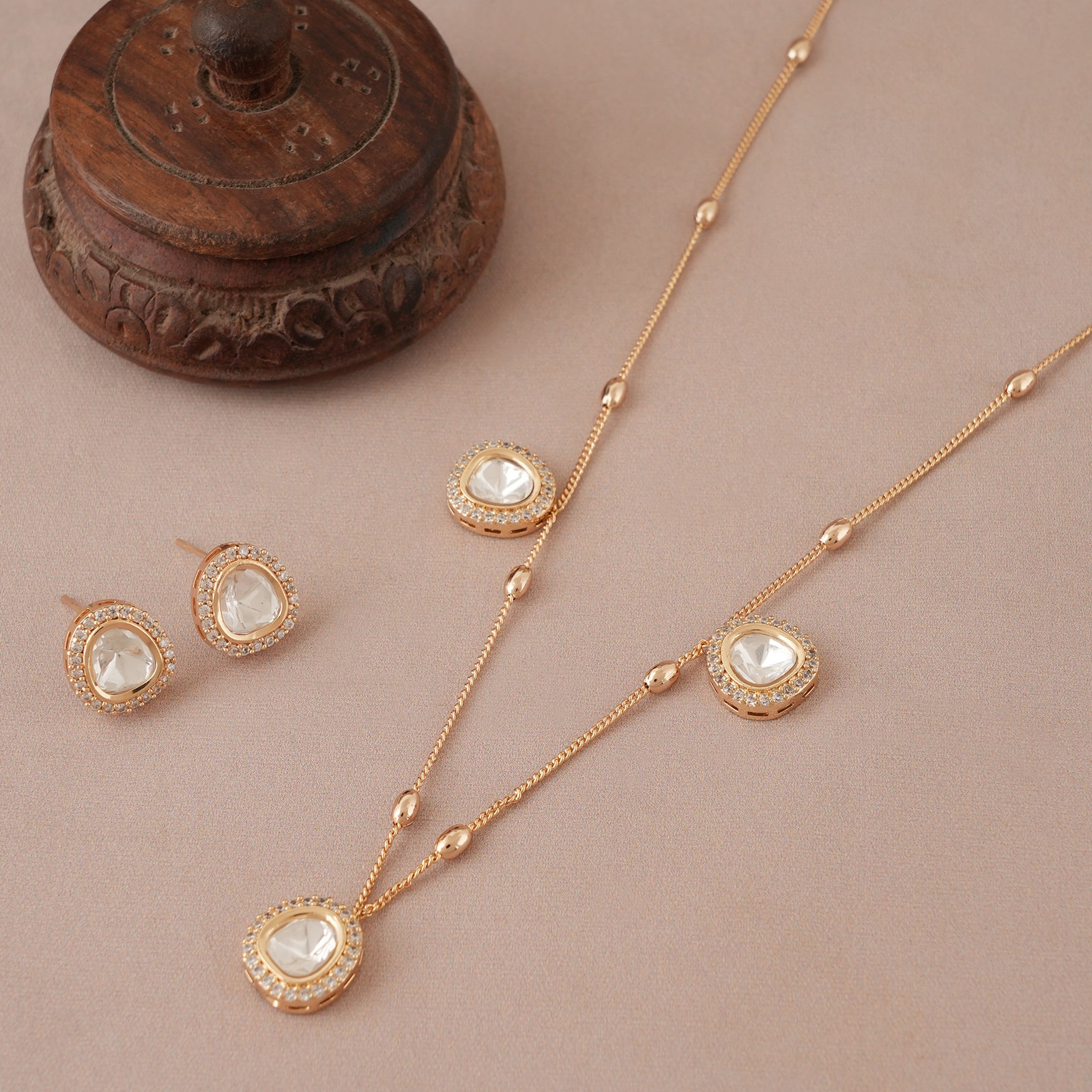 Long gold plated kundan pendant set