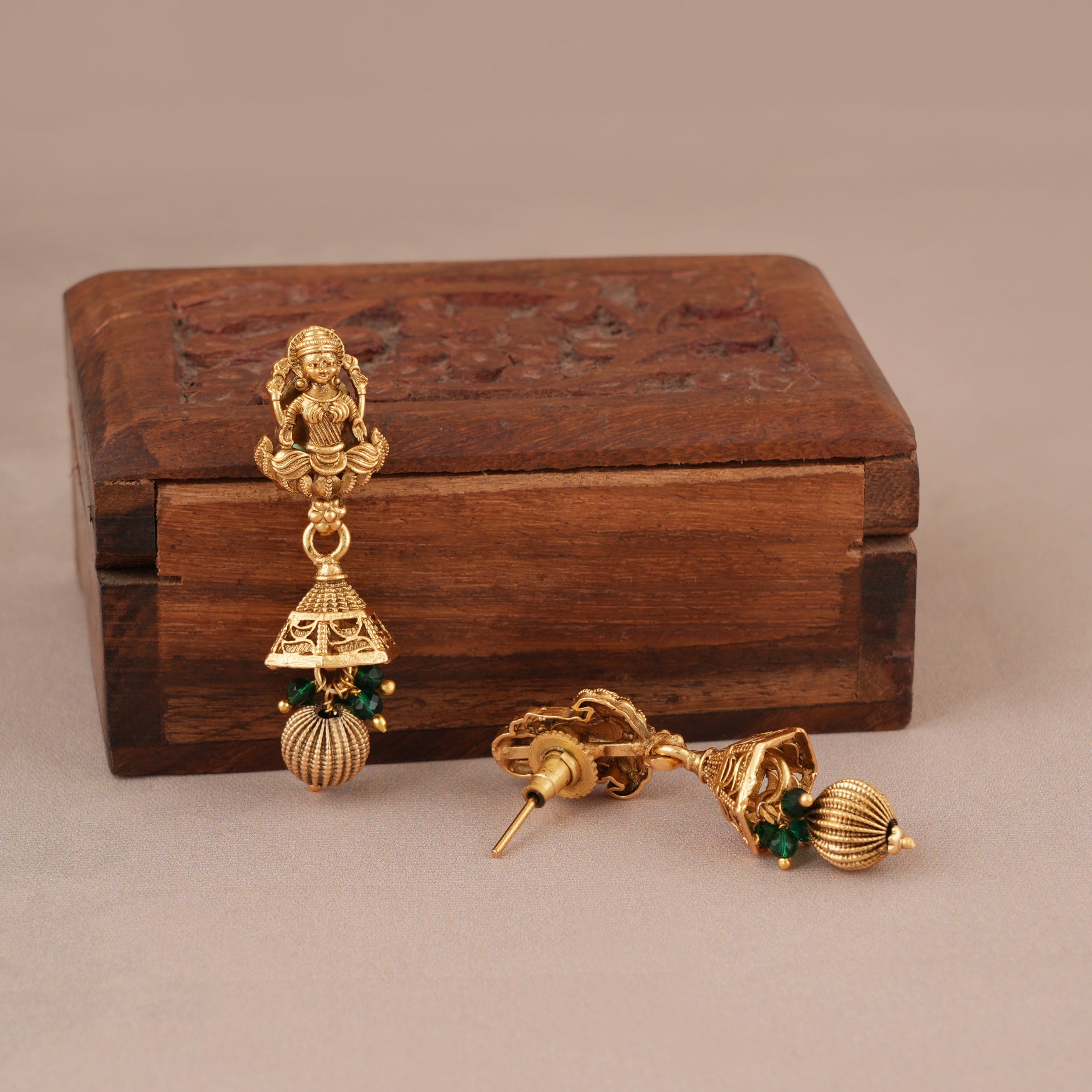 Long antique gold ma lakshmi pendant set