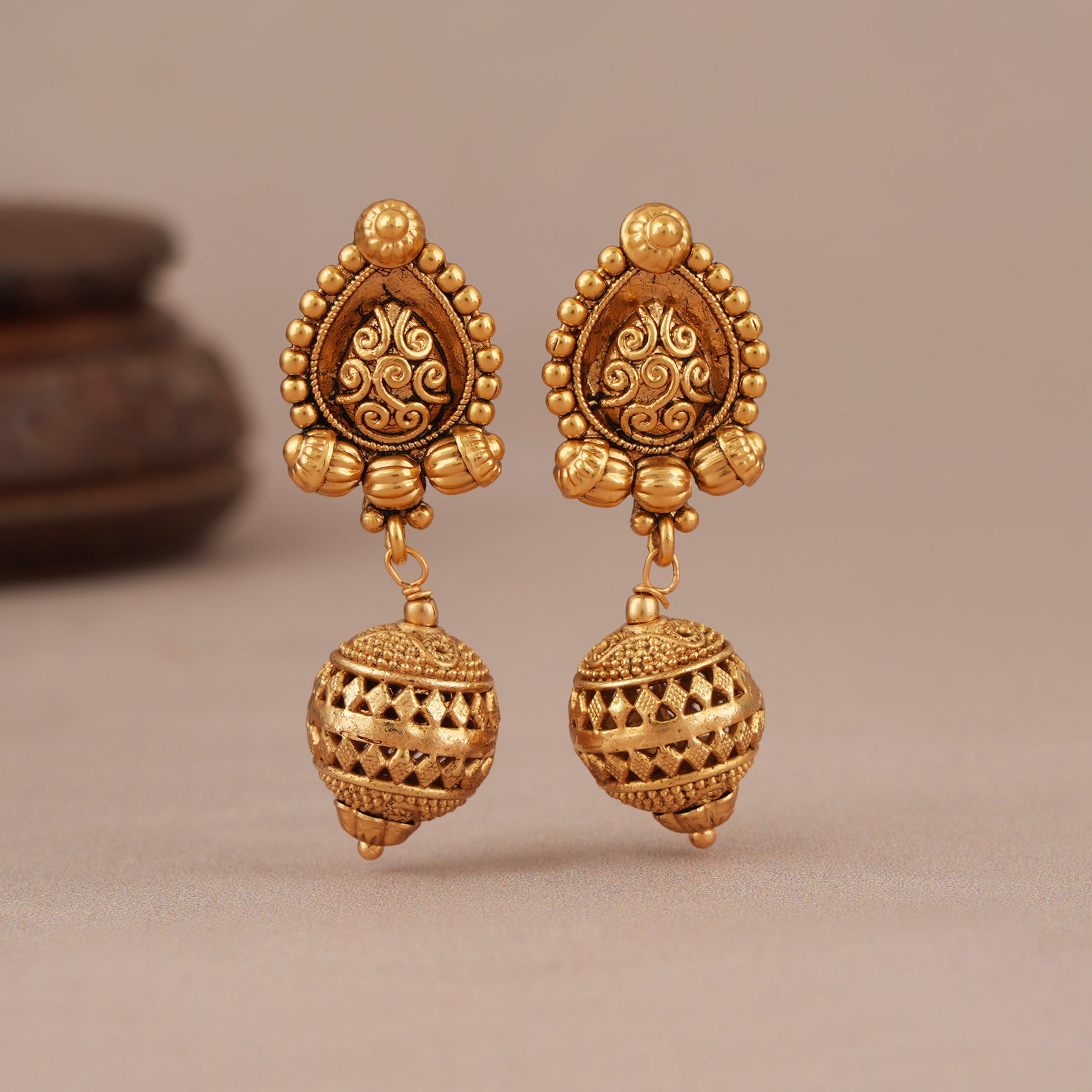 Beautiful antique gold pearl mala necklace set