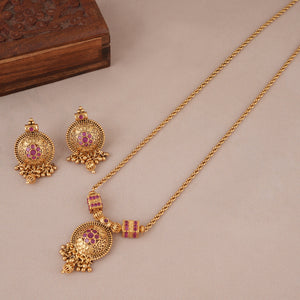 Stunning antique gold ruby pendant set