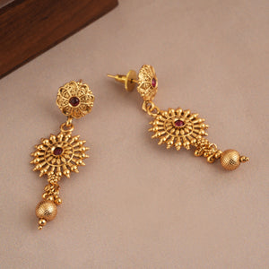 Beautiful antique gold long traditional necklace set