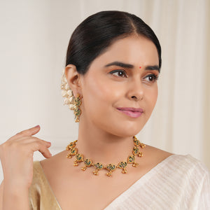 Stunning antique gold emerald carved necklace set