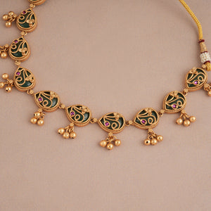 Stunning antique gold emerald carved necklace set