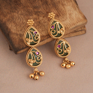 Stunning antique gold emerald carved necklace set