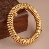 Beautiful plain antique gold pacheli kada