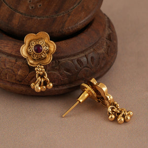 Stunning antique gold round stone mangalsutra set