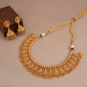 Stunning intricate antique gold plain necklace set with jhumka earring