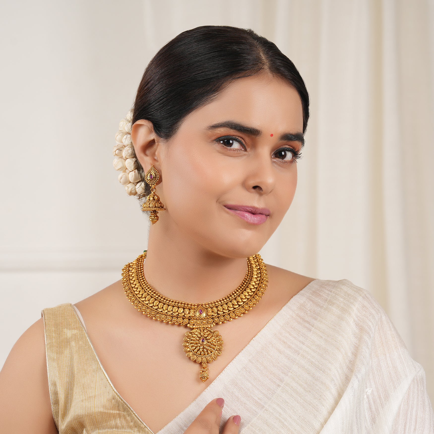 Stunning plain antique gold traditional necklace set with jhumka earring