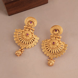 Long antique gold plain stunning necklace set