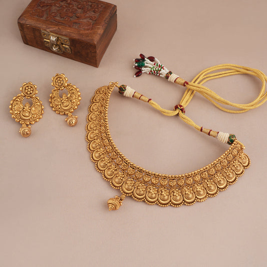 Amazing plain antique gold traditional choker necklace set
