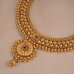 Amazing plain antique plated floral necklace set