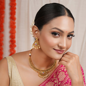 Beautiful antique kundan stone necklace set