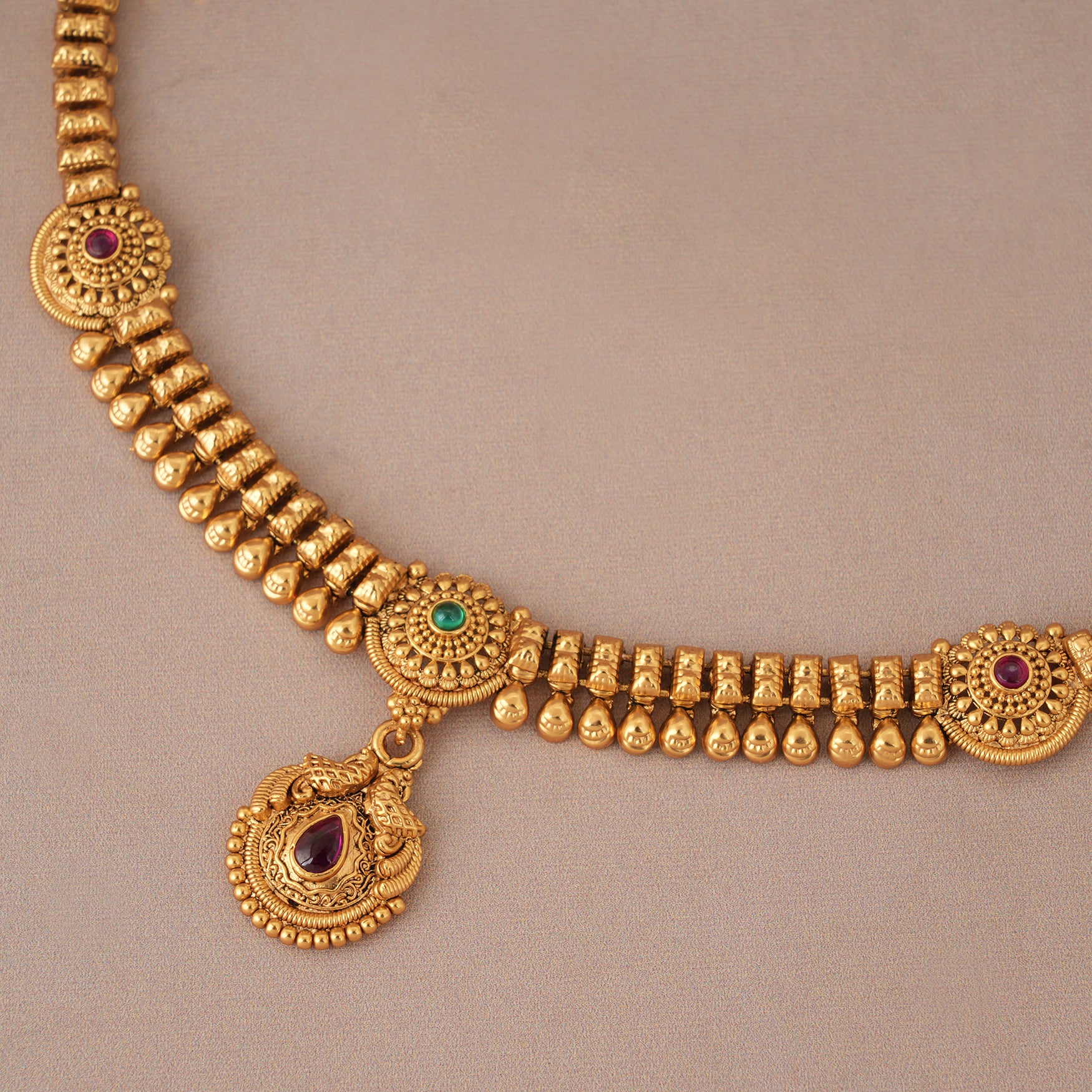 Stunning stone antique gold traditional necklace set