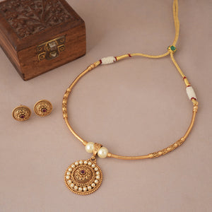 Stunning antique gold pearl hasli necklace set