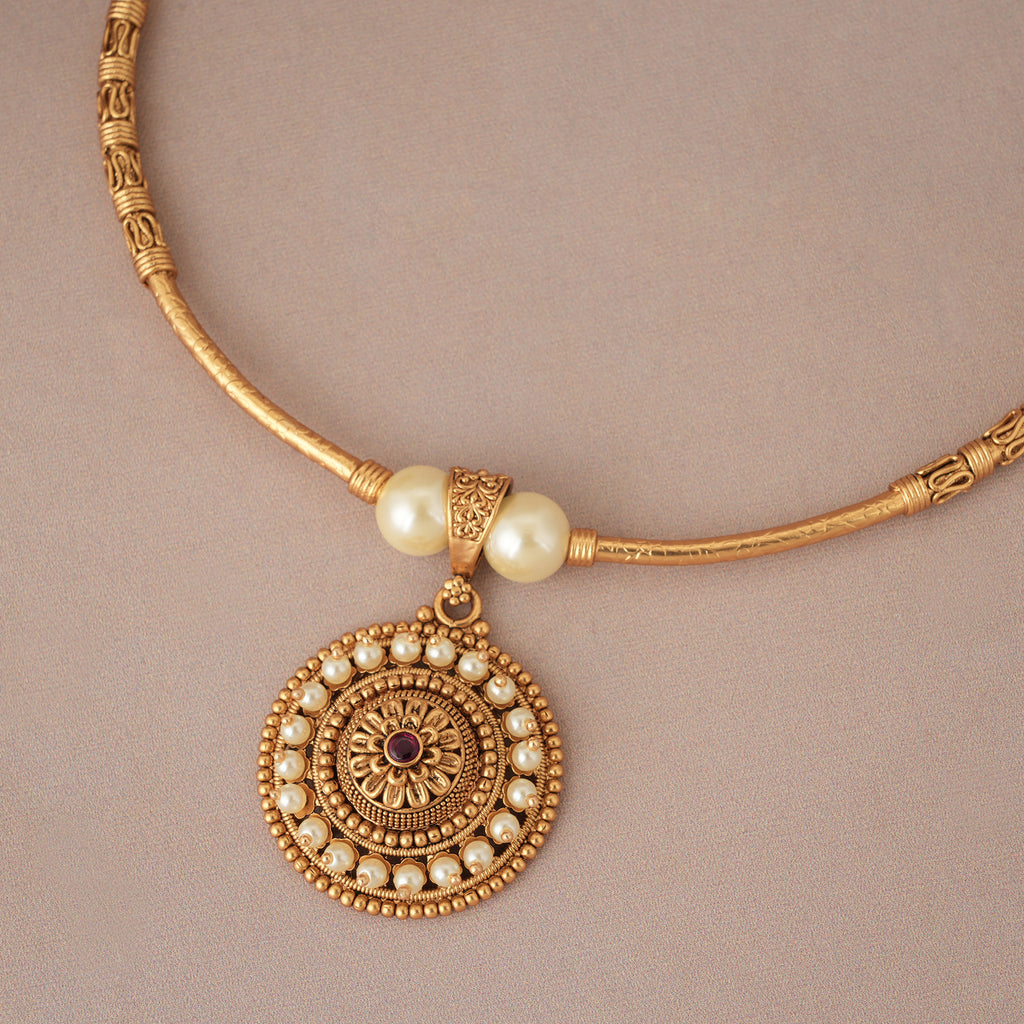 Stunning antique gold pearl hasli necklace set