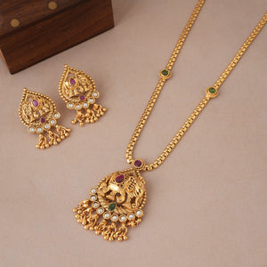 Stunning antique gold kundan stone pendant set