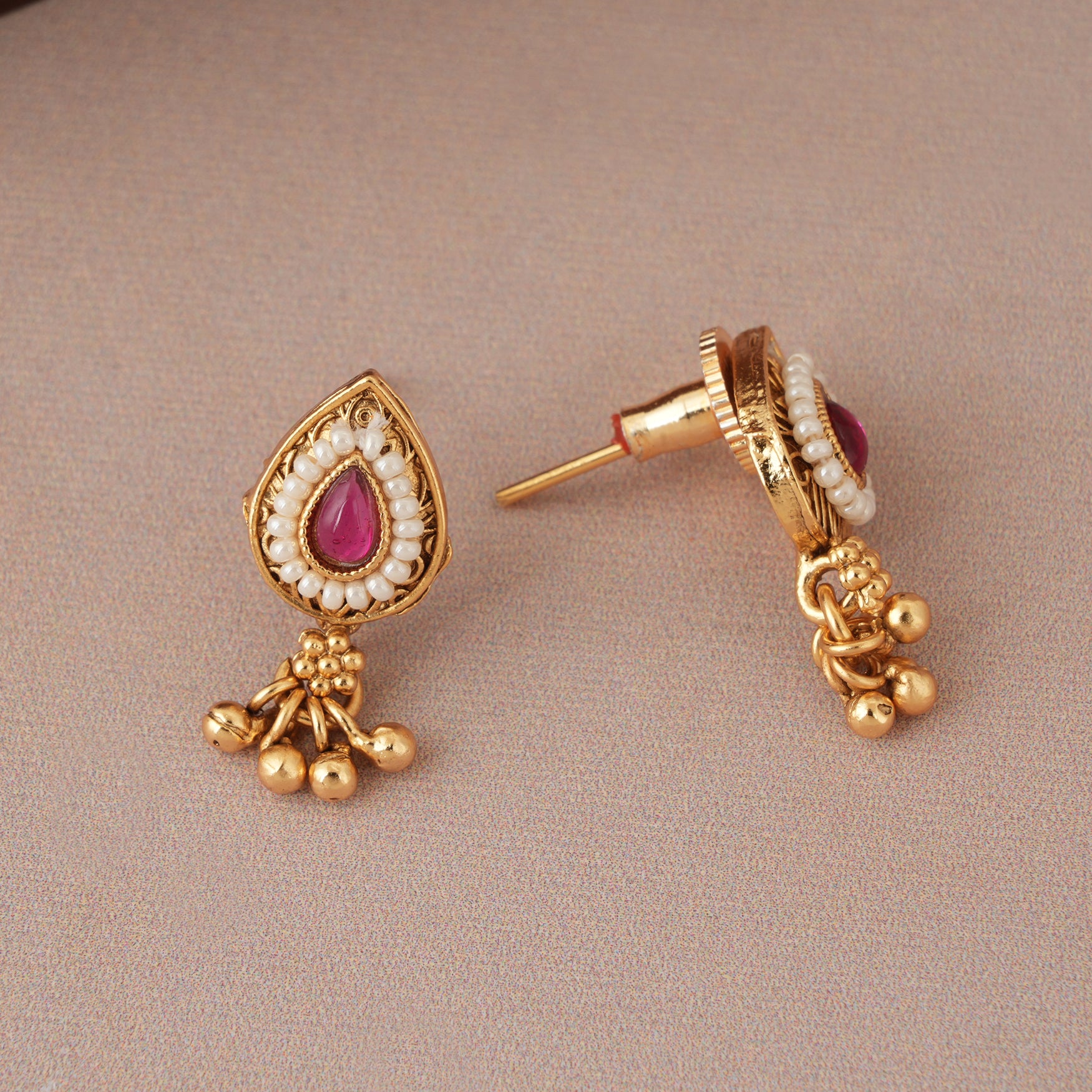 Cute sleek antique gold pear shape mangalsutra set