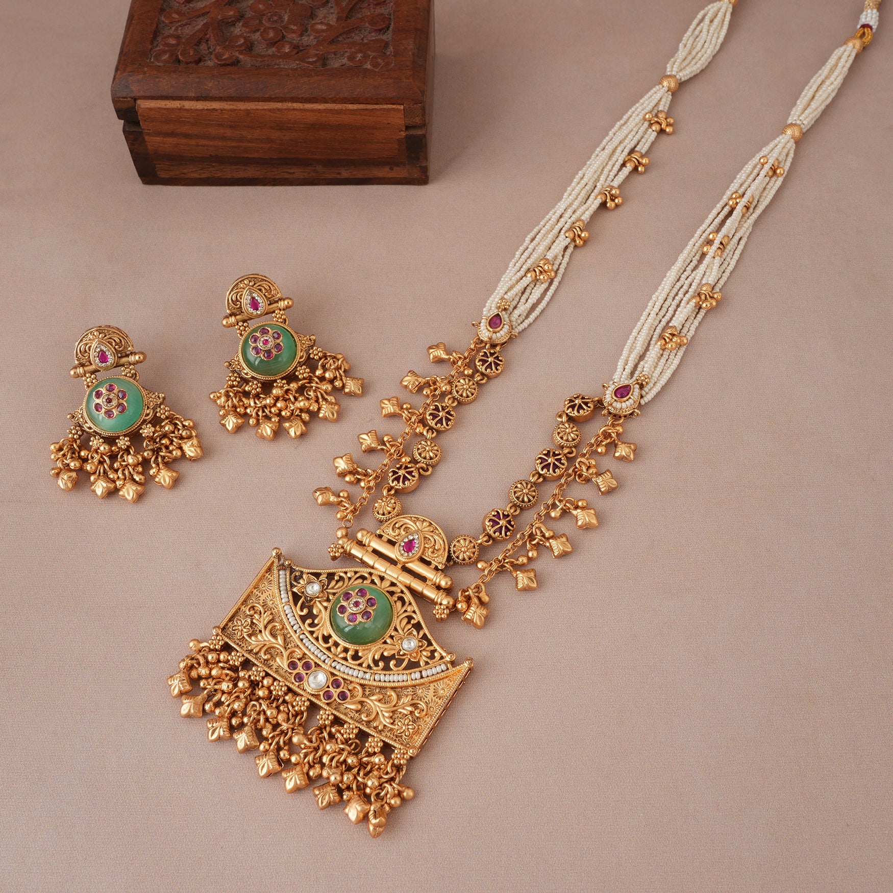 Long antique gold pearl rajwadi stone necklace set