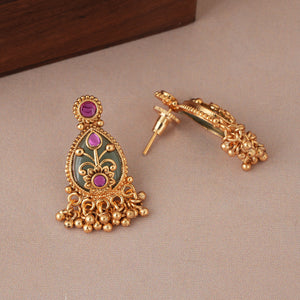 Stunning antique gold emerald carved pedant set